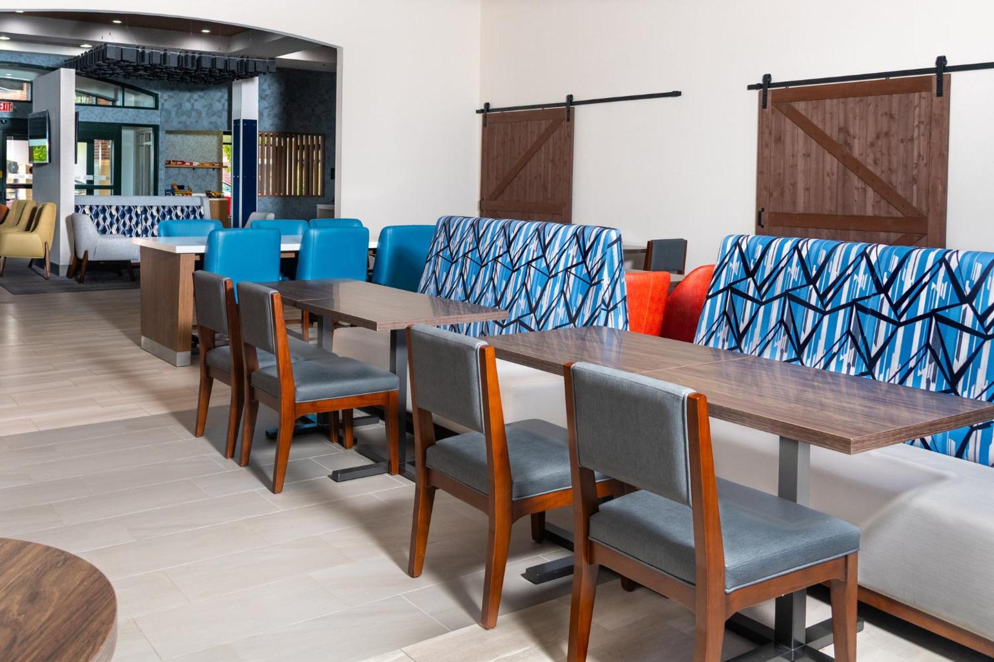 Holiday Inn Express Hotel & Suites Pittsburgh-South Side By Ihg Exterior foto